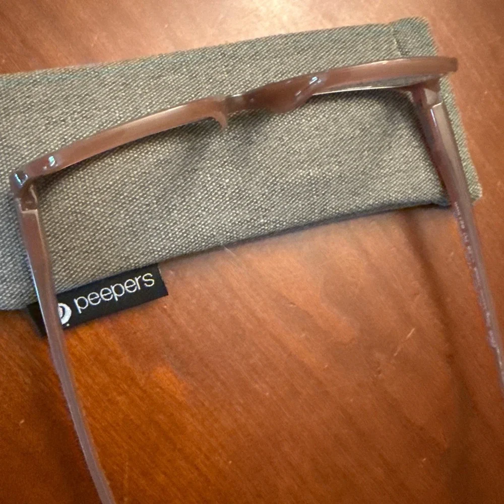 Peepers Foxy Mama reading glasses +1.25 pink sparkle glitter EUC case included